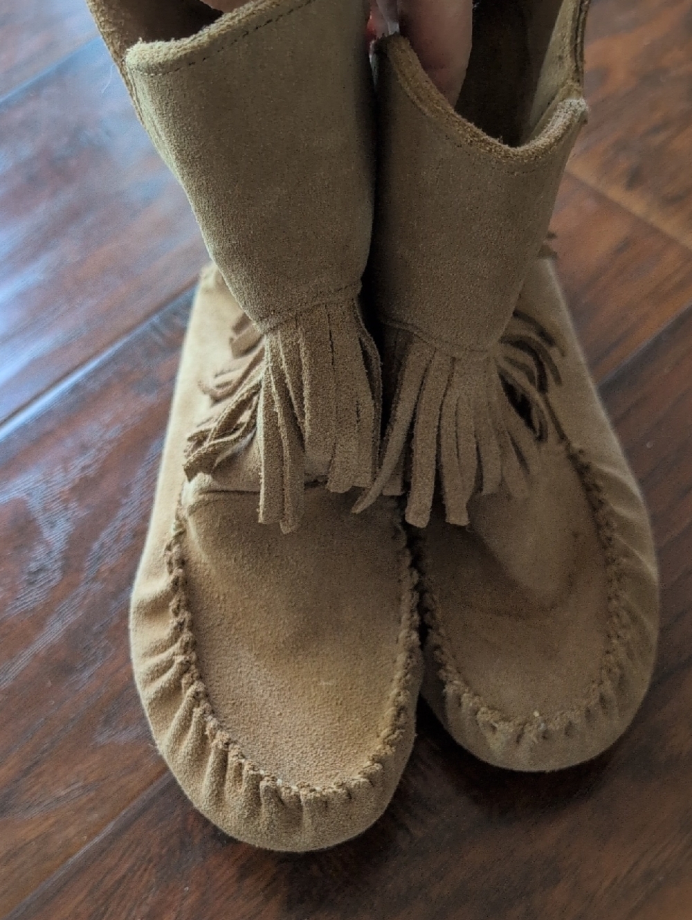 Manitobah Mukluks Fringe Suede Ankle Bootie in Tan